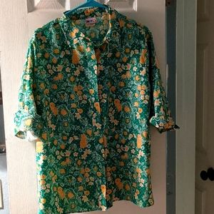 Vintage type short sleeve blouse, crisp and beautiful, green and yellow